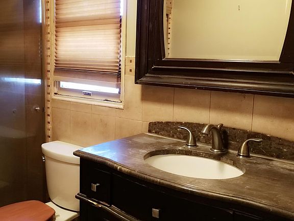 4th image of 97 Ramona Ave #1F