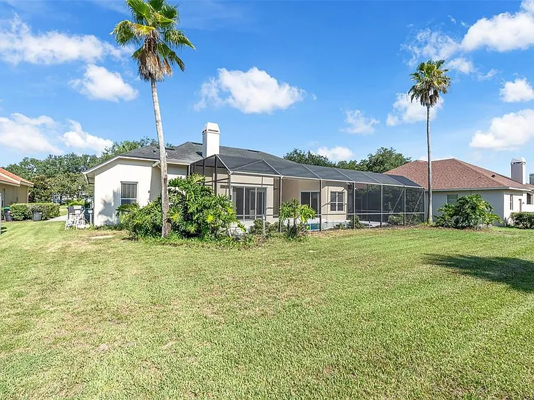 3865 Winding Lake Cir — Photo 38