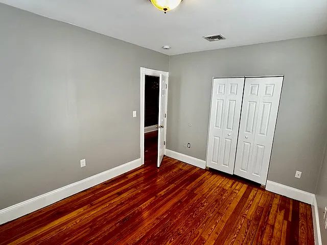 4 bed, 1.5 bath, 1200 sqft, $3,100 — Photo 2