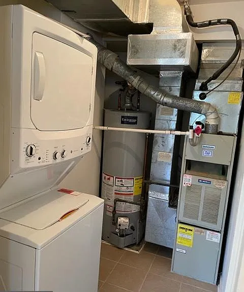 205 Salem Ct #6 — Photo 7