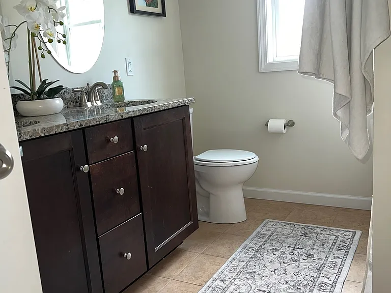 70 Lakeside Ave — Photo 14