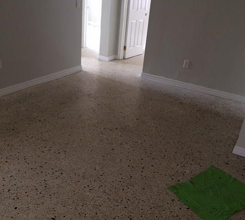 4th image of 2790 Palm Ave APT 1