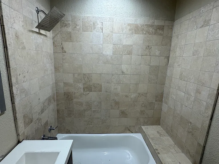 2429 Glen Ave — Photo 8