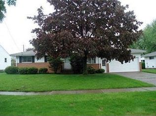 2126 E 290th St, Wickliffe, OH 44092