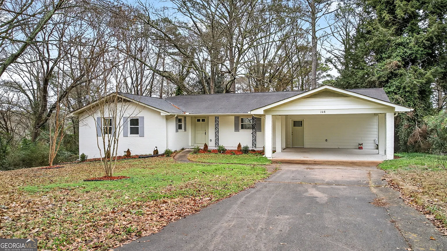 108 Summit Dr photo 1