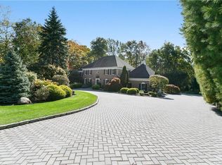 3 Abbey Rd, Orangeburg, NY 10962