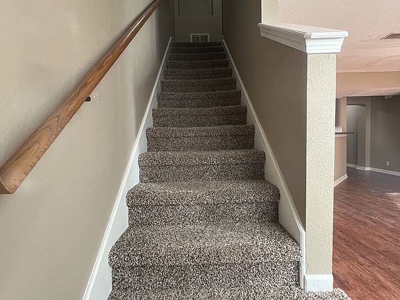 3rd image of 333 Arapaho Dr #333