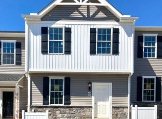 97 Holstein Dr #174, Hanover, PA 17331