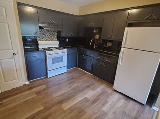 9148 W Chester St #8, Milwaukee, WI 53214
