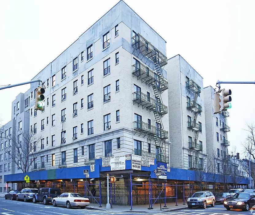 2nd image of 34 Jefferson Ave APT 1F