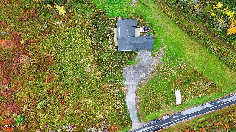 5th image of 403 Shellstone Road