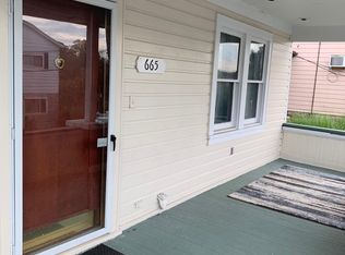 665 Dow Ave, Carnegie, PA 15106