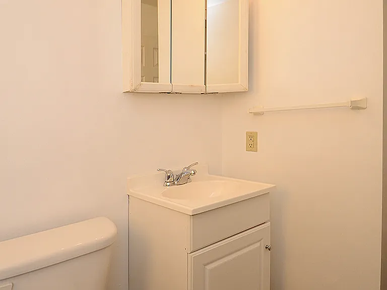 5918 Sahler St — Photo 16