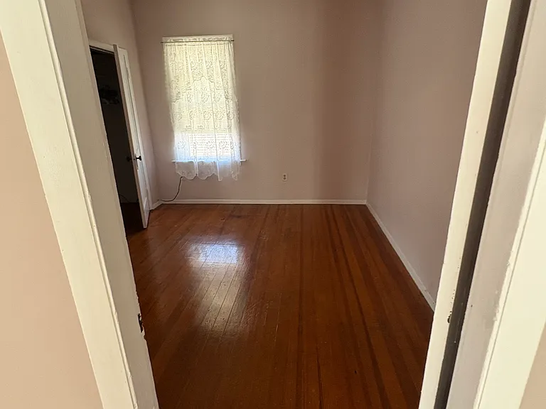 268 Palmer St — Photo 2
