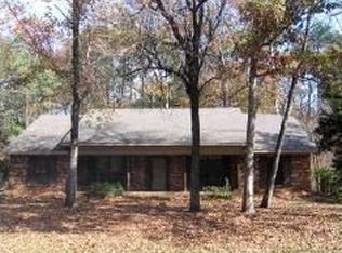 302 Swallow Dr, Brandon, MS 39047