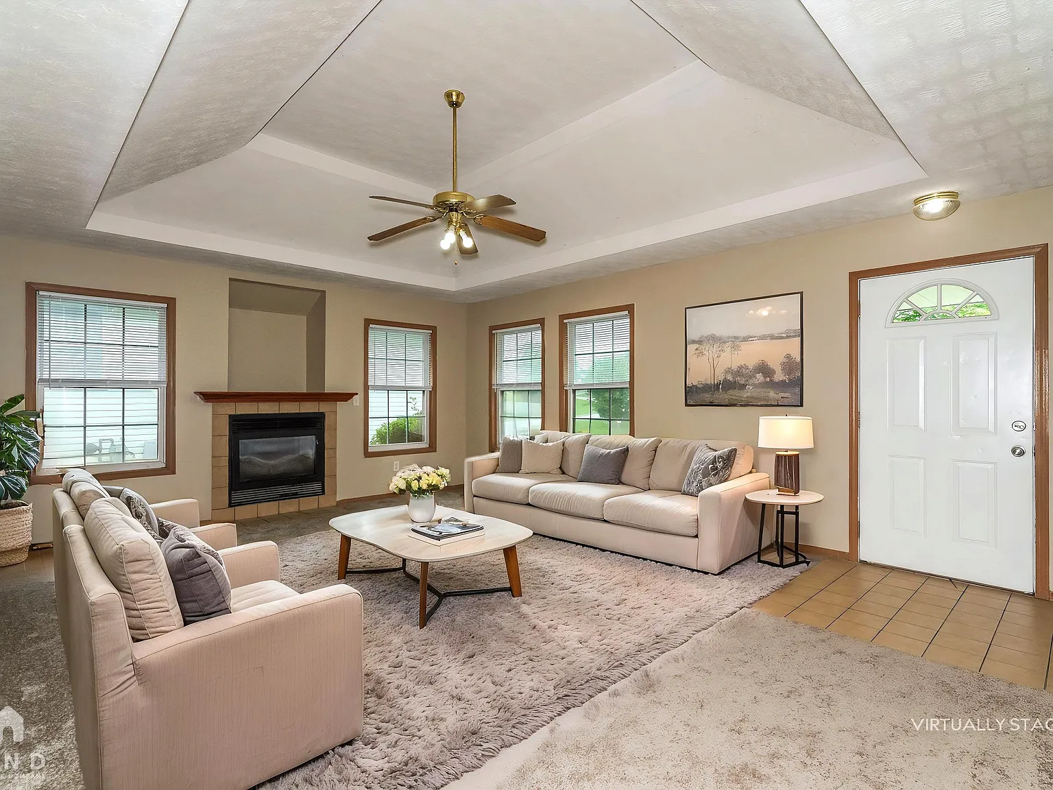 3 bed, 2.0 bath, 1400 sqft, $1,399 — Photo 1