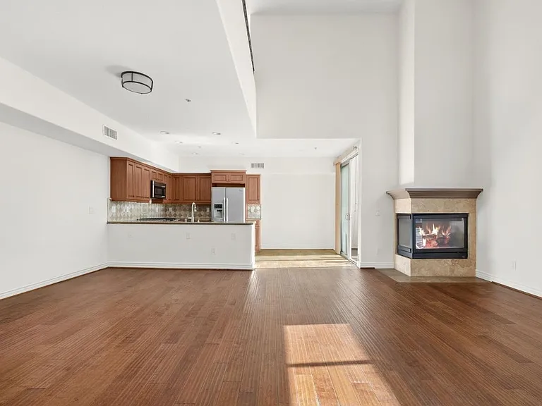 10913 Whipple St #302 — Photo 2