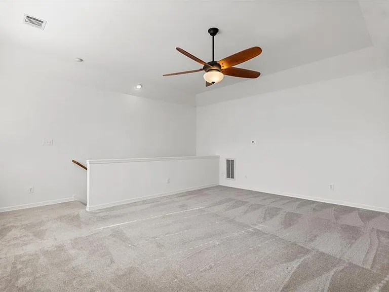 2127 Clear Lake Pl — Photo 32