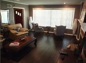 2nd image of 4808 Crescent Dr