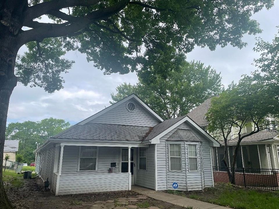 1st image of 1036 5th Ave