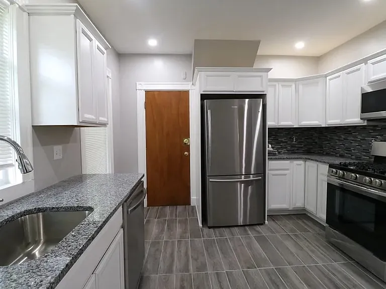 67 Tonawanda St #2 — Photo 7