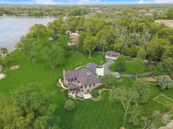 S83W16000 Bass Bay LANE, Muskego, WI 53150