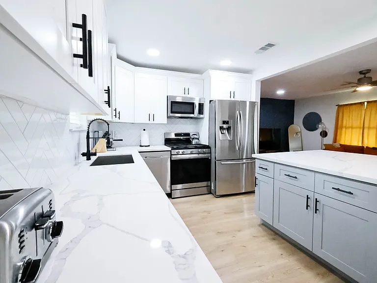 5127 Ditmas Ln — Photo 50