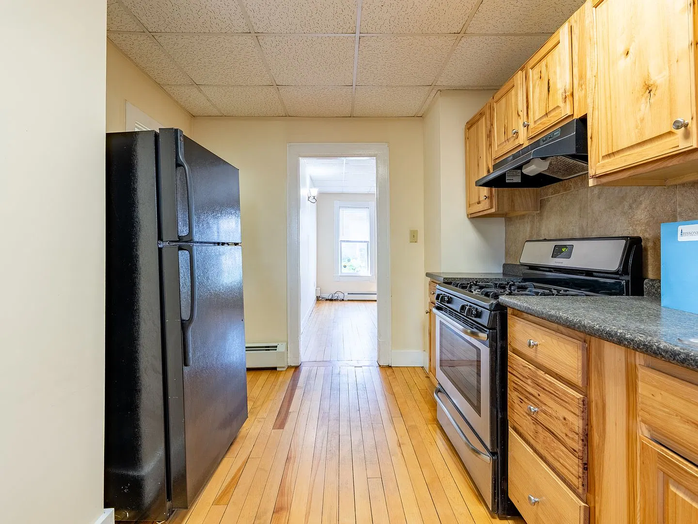 8-14 Grant St — Photo 2