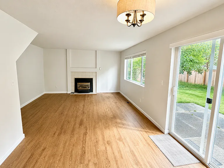 3330 Ward Ct — Photo 12