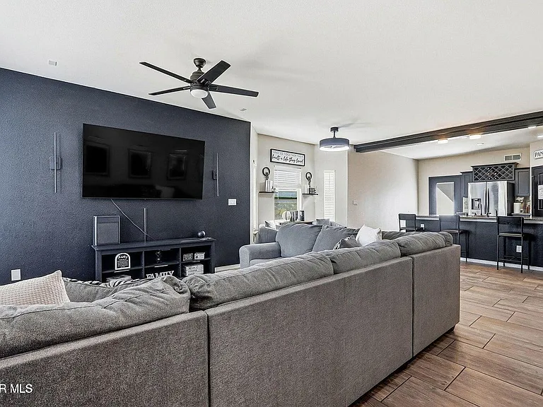 14270 Richard Wiles Ave — Photo 17