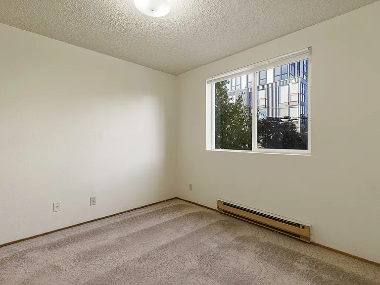 Badger & Blue Lake Apartments — Photo 34