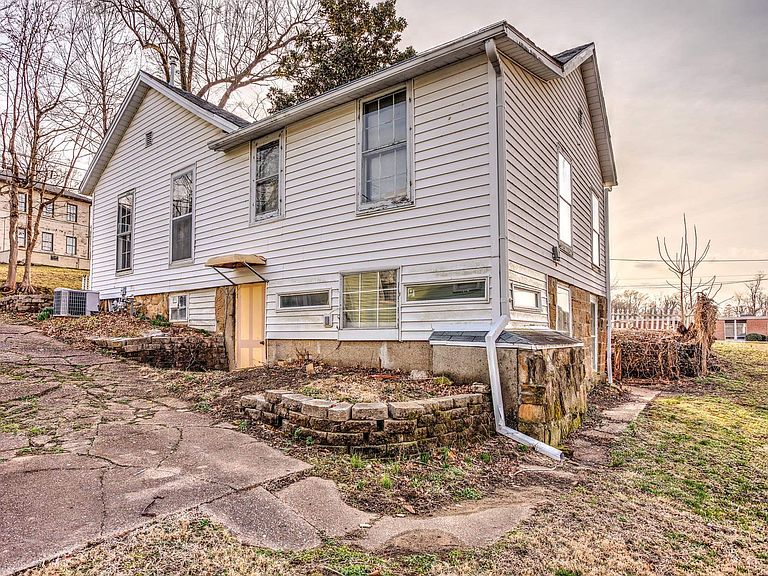 Listing photo 5