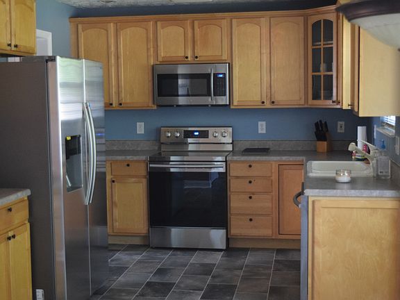 5th image of 4609 Aylesbury Dr