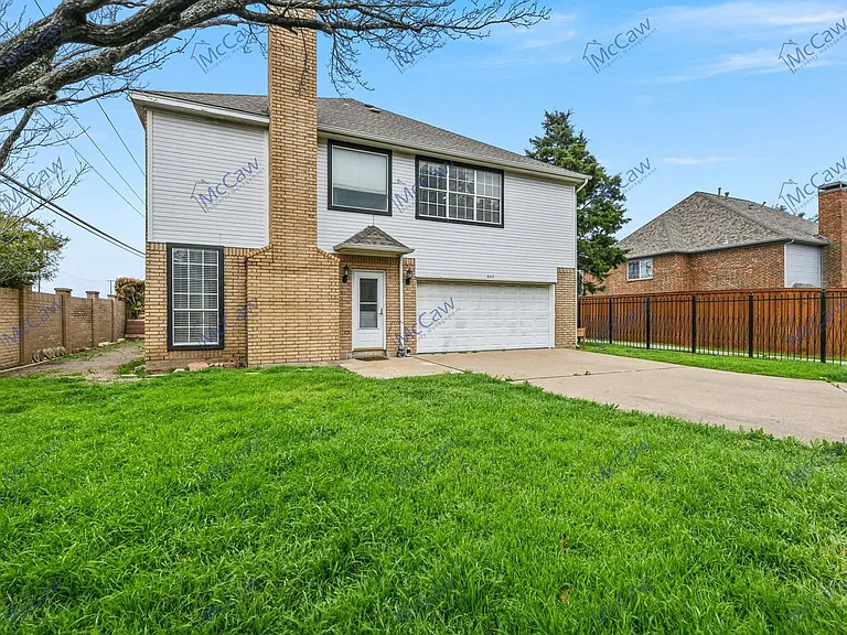 3211 Wessex Cir — Photo 22