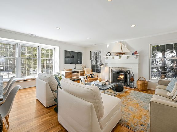 5th image of 6 Cozy Ln