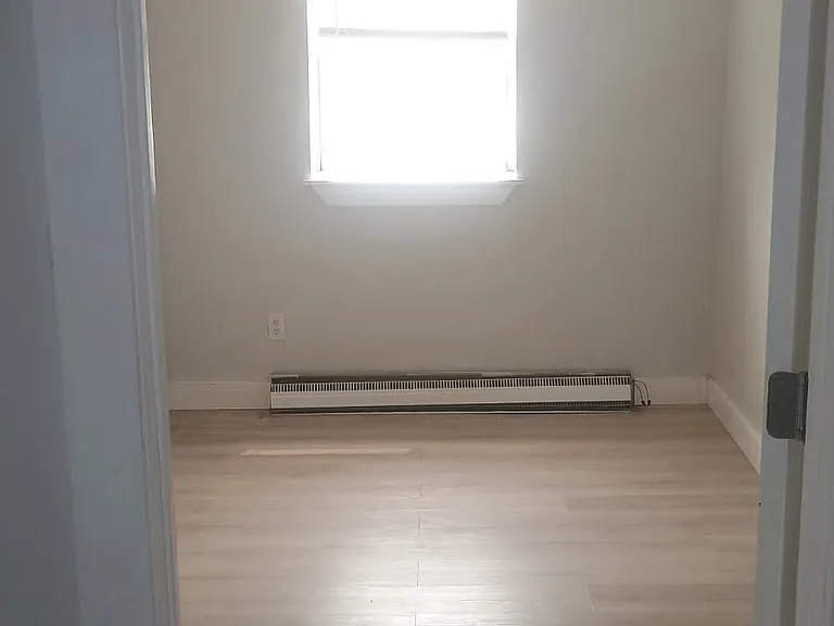 20 Hy Sil Ave #9 — Photo 21