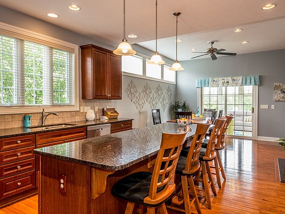 5th image of 7456 Braden Way