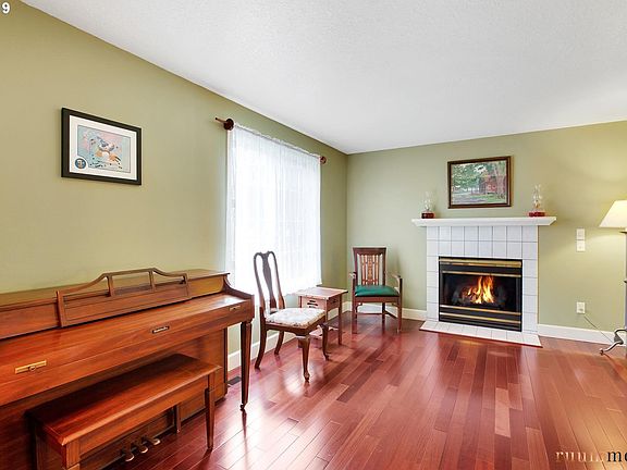 3rd image of 5630 SE Lexington Dr