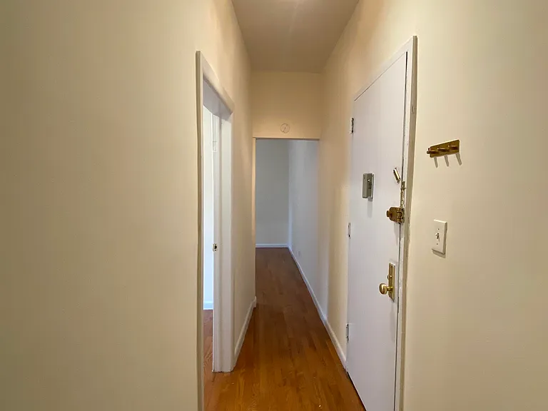 215 W 116th St #2F — Photo 7