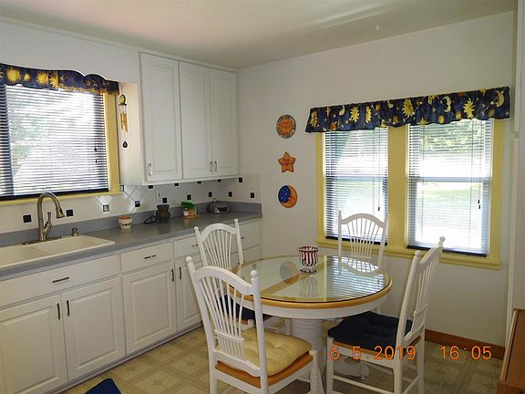 4th image of 57212 Crumstown Hwy