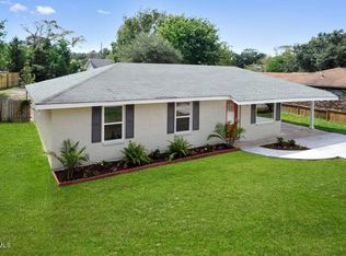 402 Sycamore St, Bay Saint Louis, MS 39520