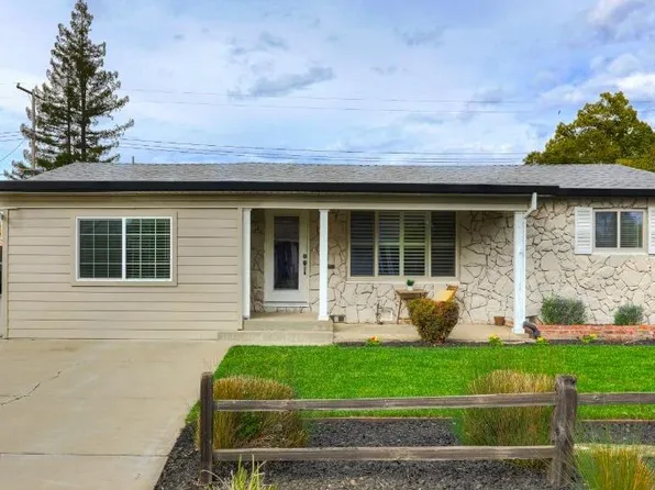 1005 Hillcrest Ave, Roseville, CA 95678