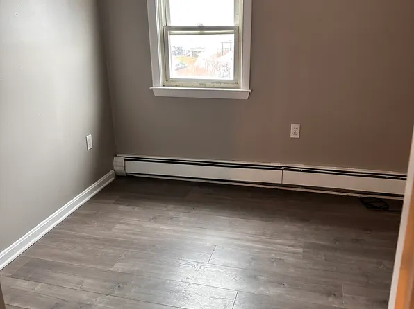 22-24 Riverside Ave #3, Brockton, MA 02301