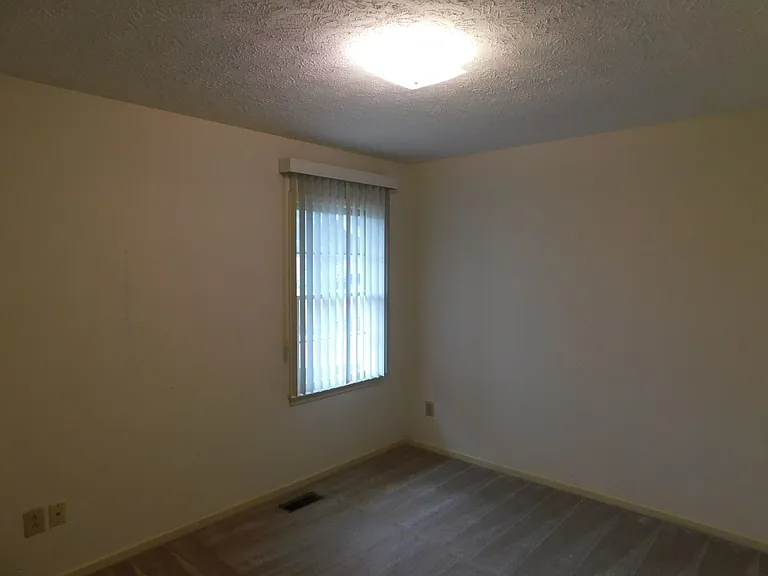 109 S Forest Dr — Photo 22