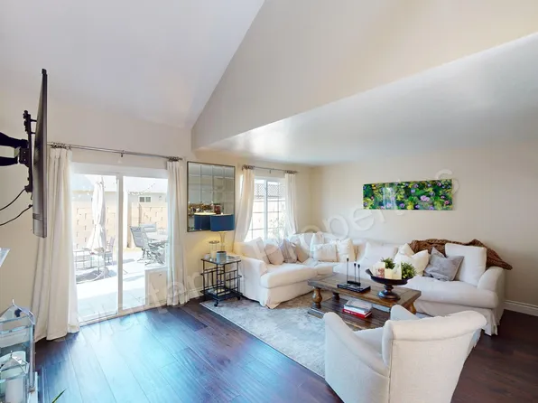 604 San Michel Dr N Unit B, Costa Mesa, CA 92627