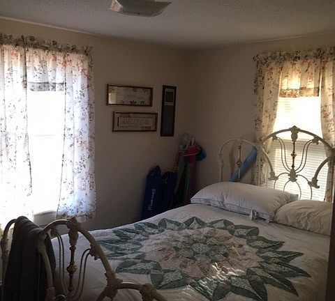 3rd image of 218 Mississippi Ave