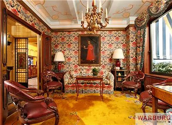 Sold by Warburg | media 20