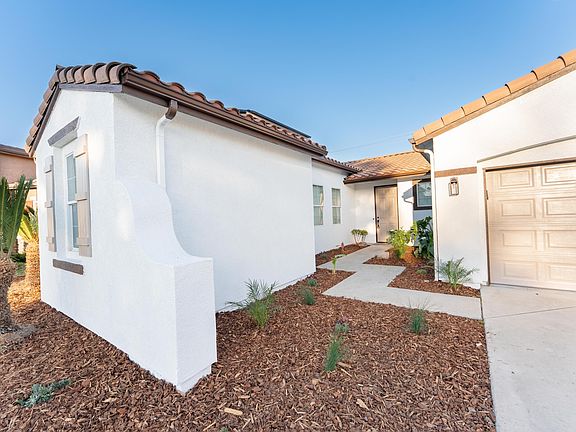 5th image of 1360 N Jennifer Way