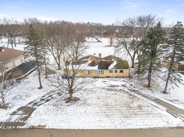 25085 W Tamarack Dr, Wauconda, IL 60084