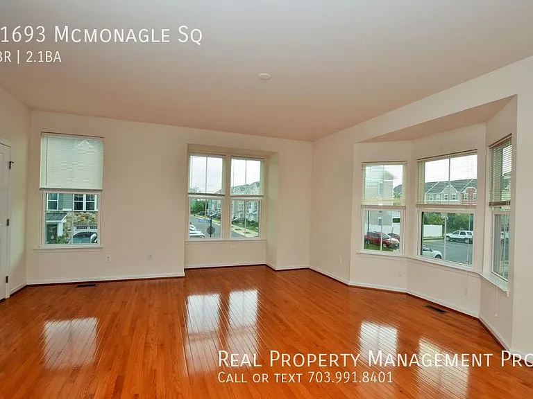 41693 McMonagle Sq — Photo 12